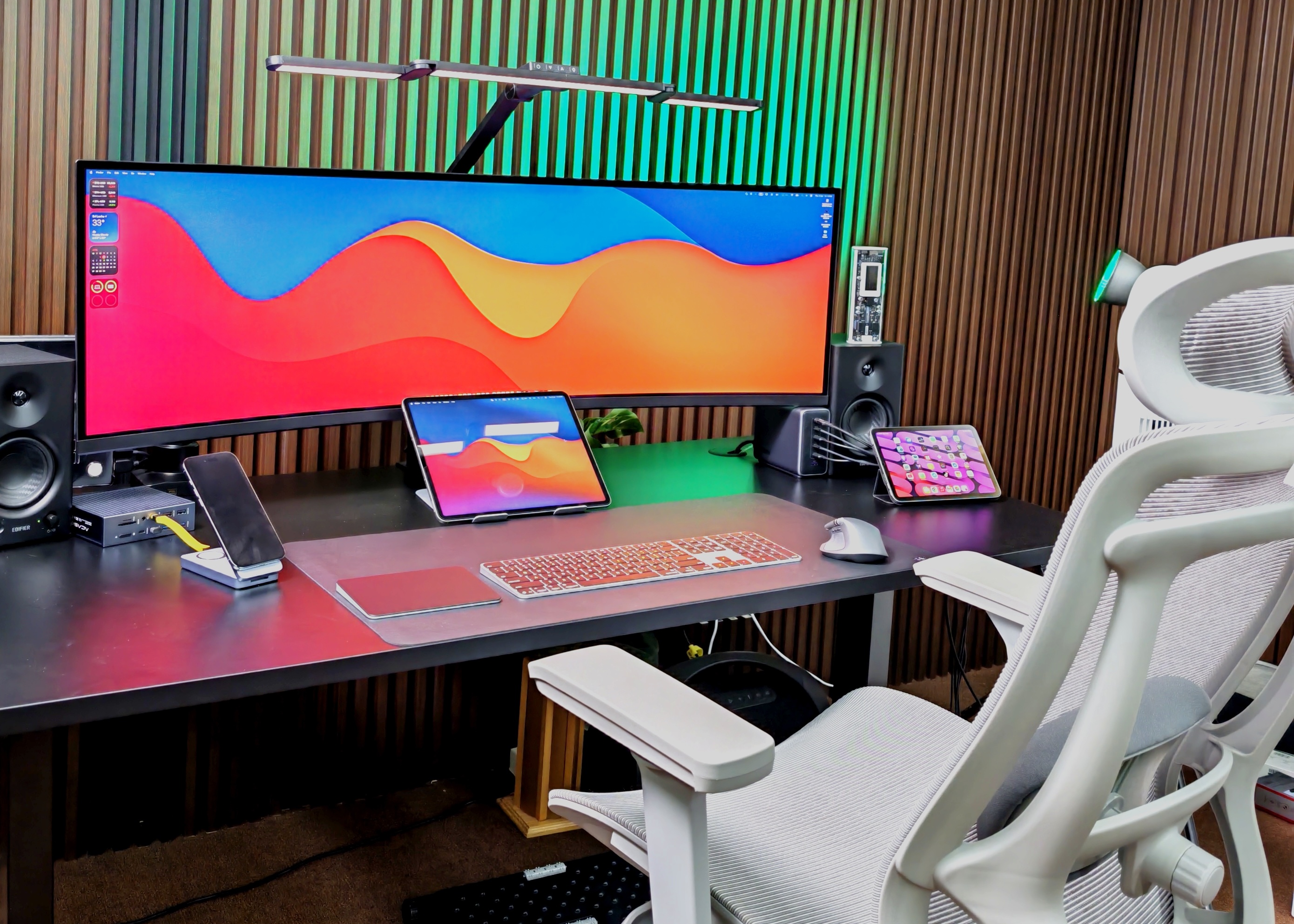 ergonomic workspace